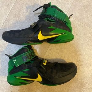 Nike Zoom LeBron Soldier IX PRM Oregon Ducks